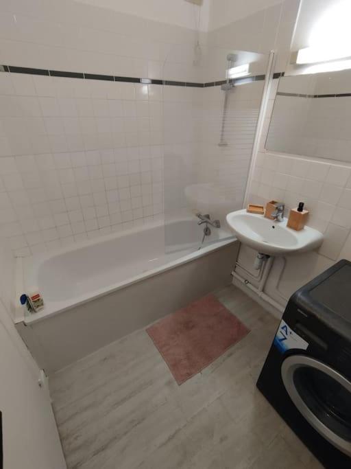 Appartement Courbaril A Nantes Bagian luar foto